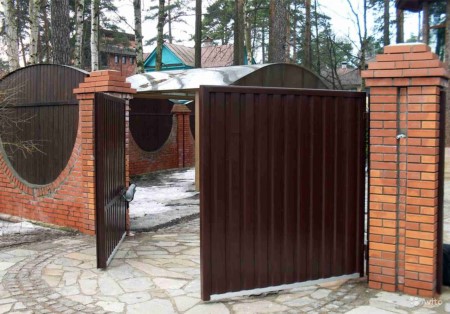 Автоматические распашные ворота в Чехове